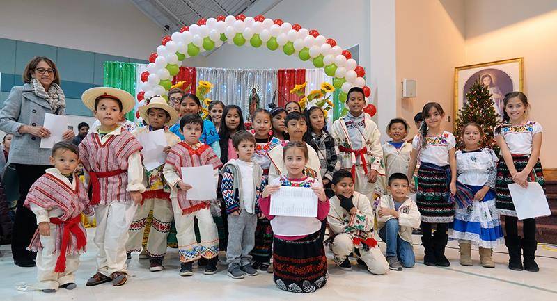 The children performed in both English and Spanish. (Photos provided by Amy Burger)