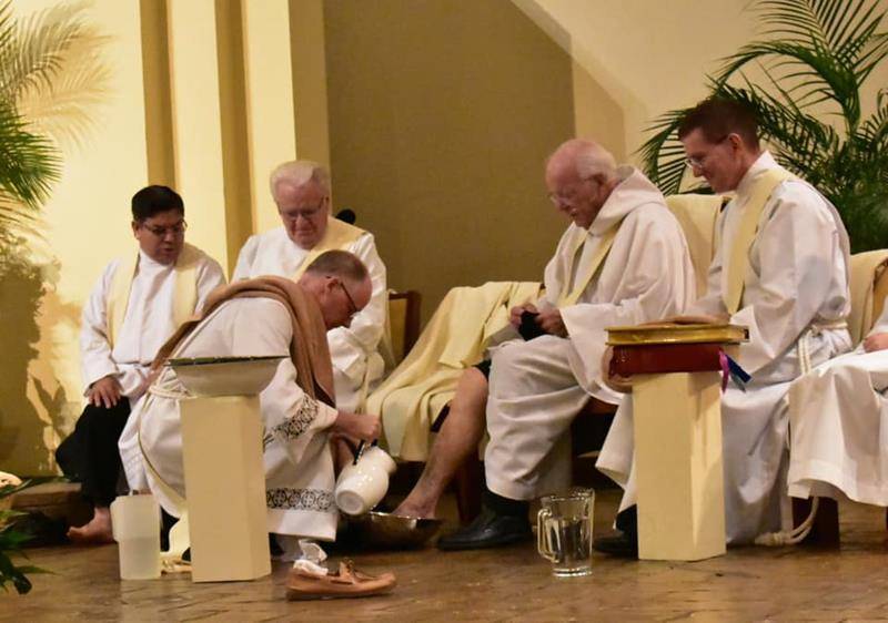 CHARLOTTE — Mass of the Lord’s Supper at St. Gabriel Church. (Photo via Facebook)
